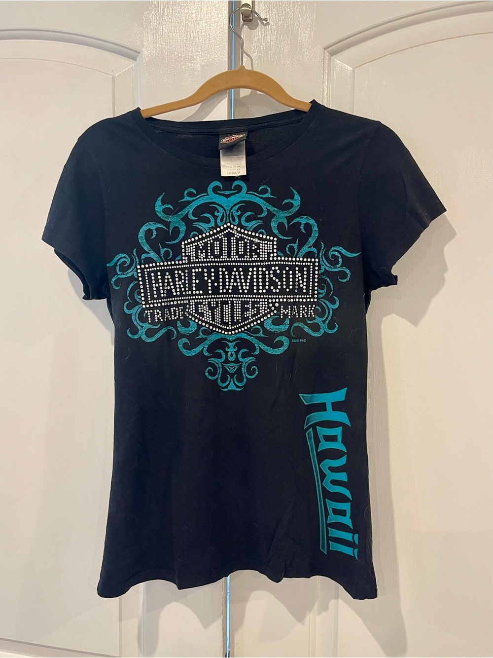 Harley-Davidson Black Tee with Teal Logo and Hawaii Scrip.Hard to Find Item